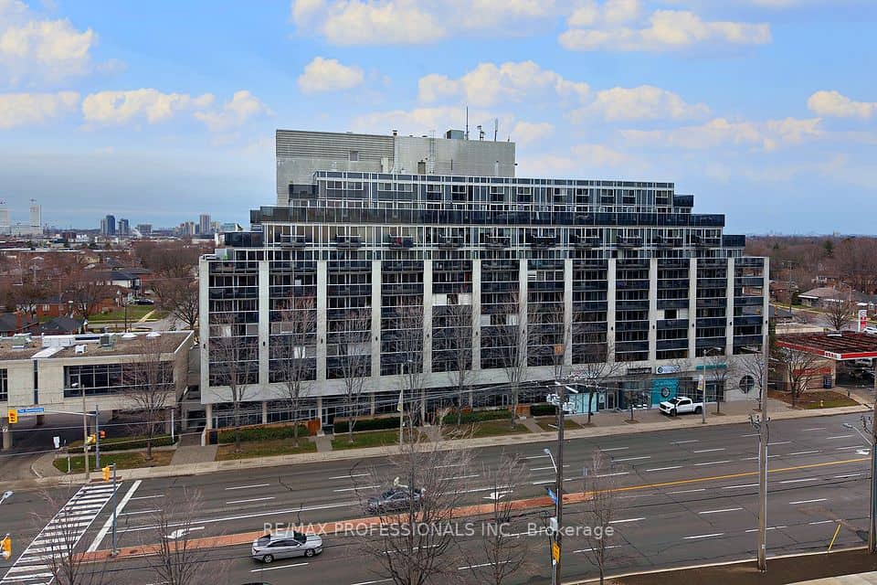 1040 The Queensway, Toronto