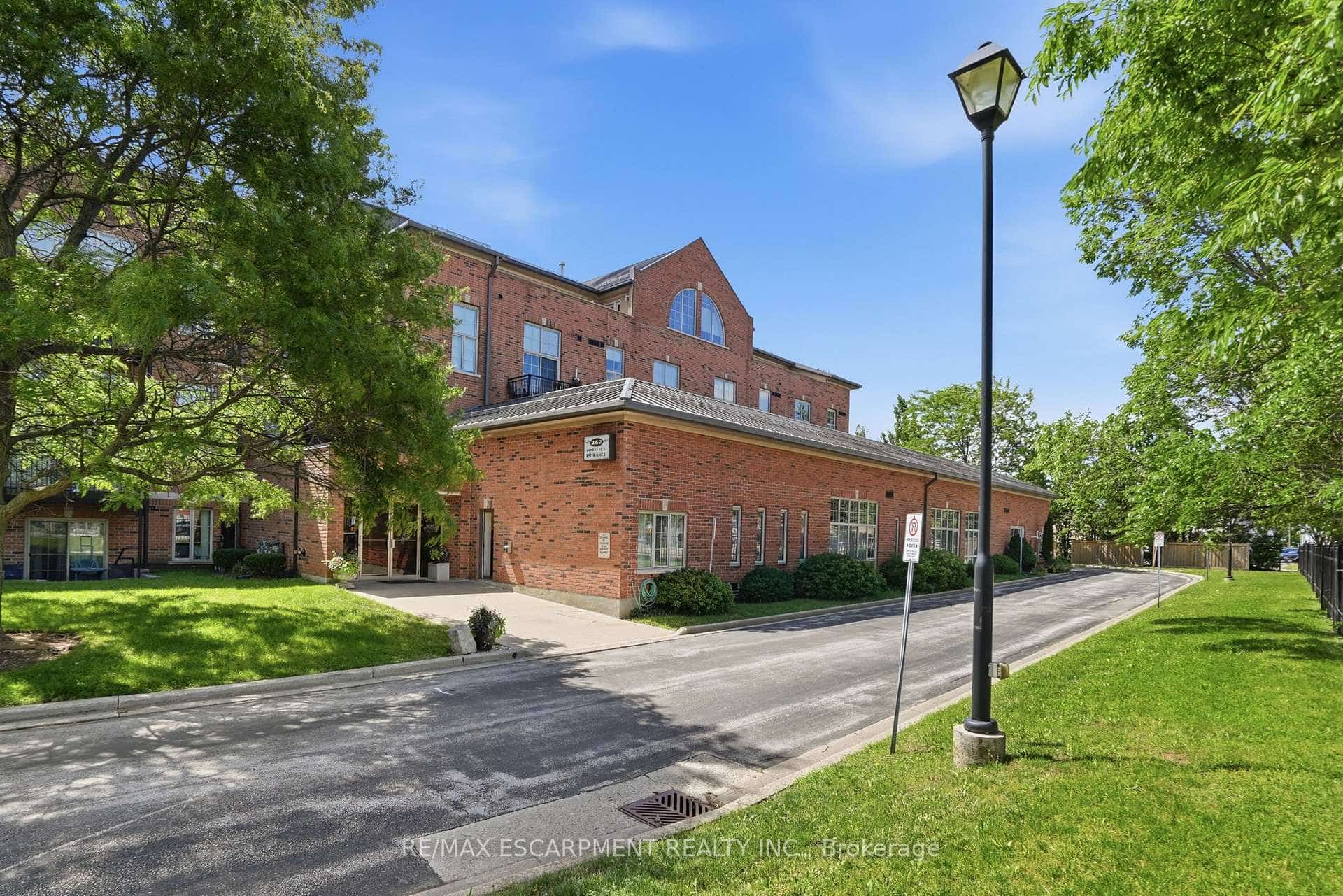 262 Dundas Street E #219, Hamilton, ON L8B 1A9