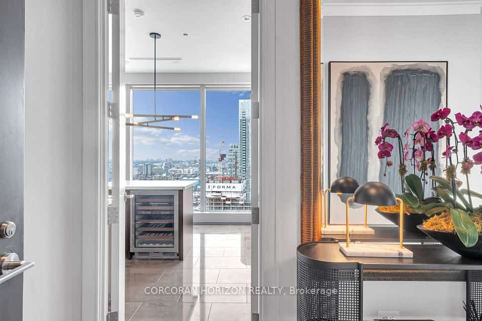 183 Wellington Street W #3303, Toronto, ON M5V 0A1