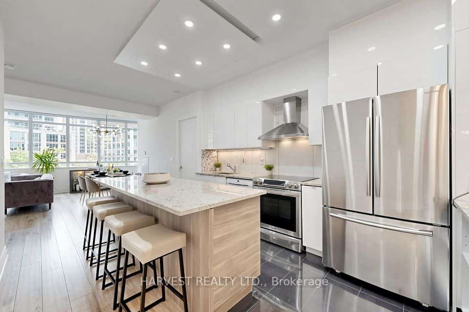 209 Fort York Boulevard #380, Toronto, ON M5V 4A1