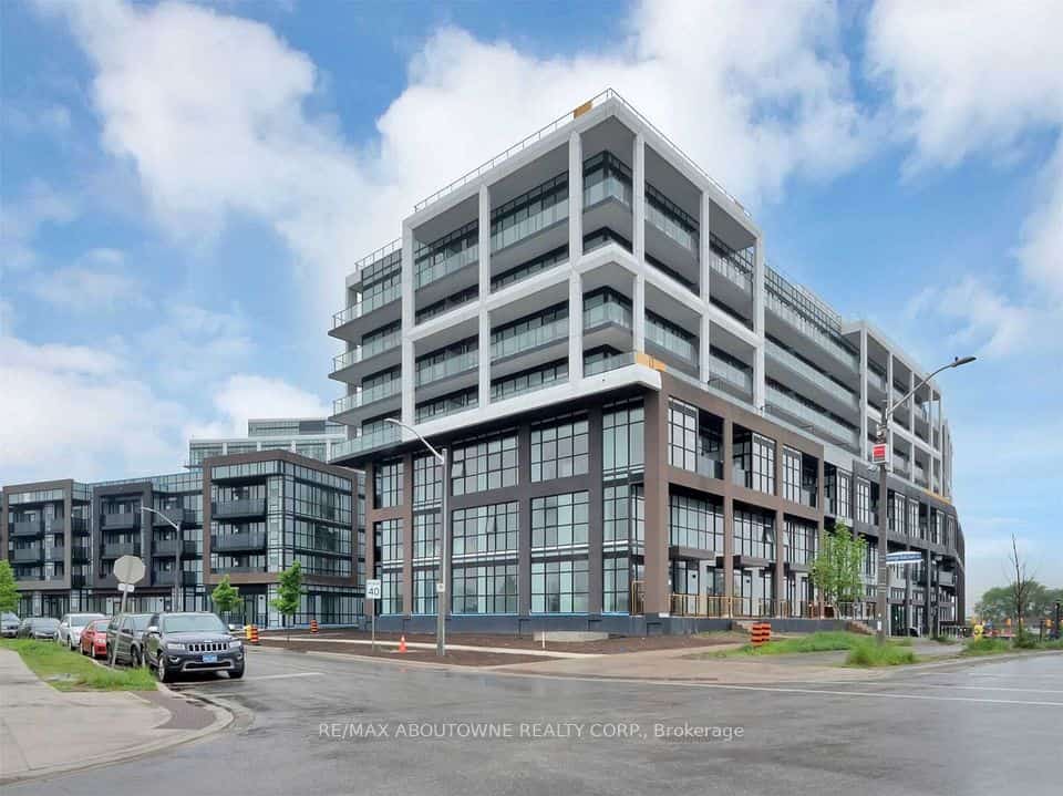 50 George Butchart Drive #914, Toronto, ON M3K 0C9