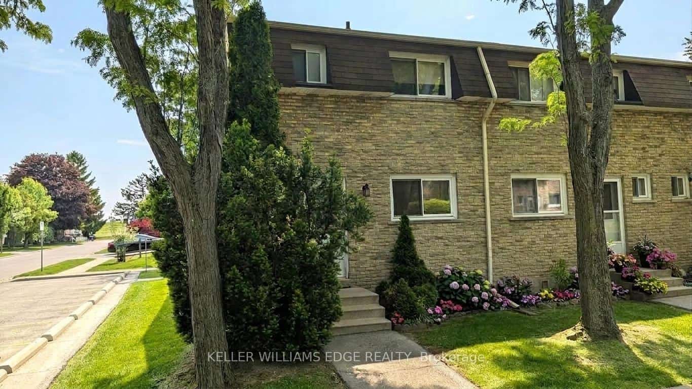 1420 Garth Street #37, Hamilton, ON L9B 1R6