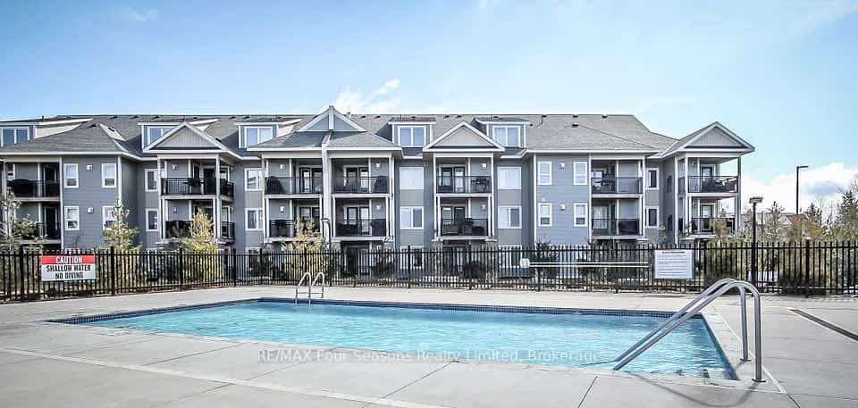 5 Anchorage Crescent #207, Collingwood, ON L9Y 0Y6