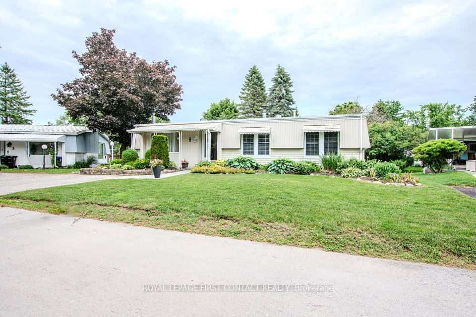 3 Honeysuckle Lane, Innisfil, ON L9S 1M5