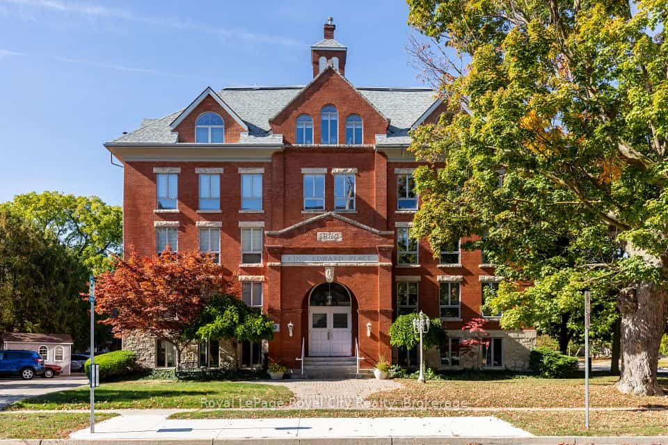 57 Suffolk Street W #101, Guelph, ON N1H 2J1