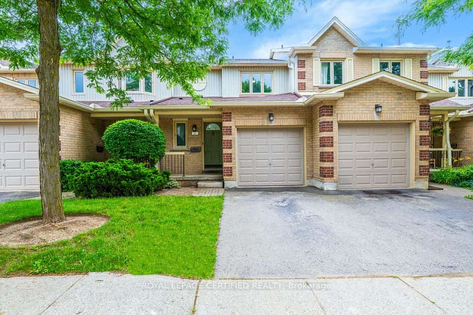 302 College Avenue W, Guelph, Guelph