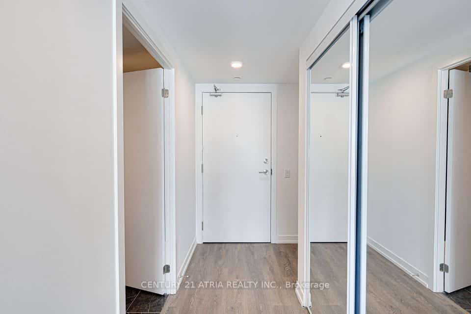 82 Dalhousie Street #1915, Toronto, ON M5B 0C5