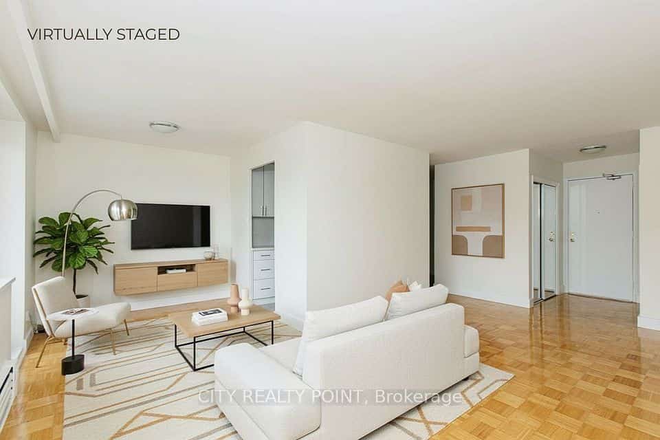 2 Grandstand Place #210, Toronto, ON M4H 1E2