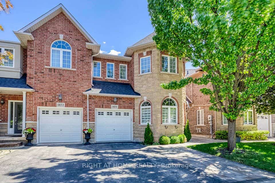 1451 Tobyn Drive, Burlington, ON L7M 5A6