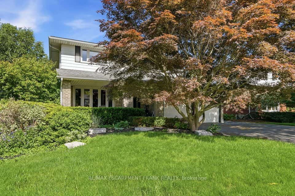 44 San Paulo Drive, Hamilton, ON L9C 5L2