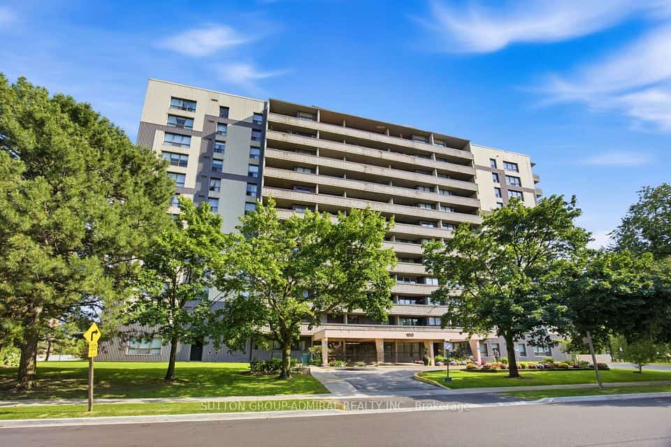 100 Canyon Avenue #404, Toronto, ON M3H 5T9