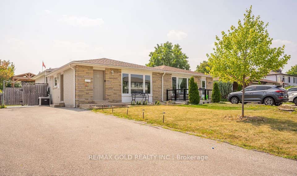 51 Davenport Crescent, Brampton, ON L6T 3L5