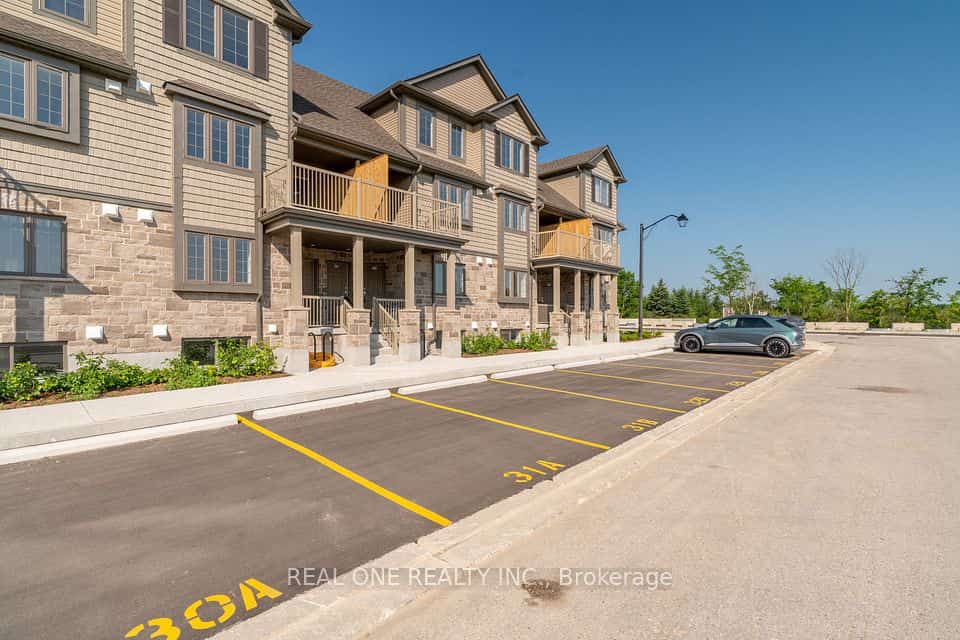 85 Mullin Drive #33A, Guelph, ON N1E 0R4