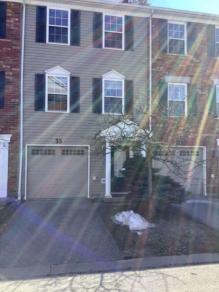 91 Coughlin Road #35, Barrie, ON L4N 0L5