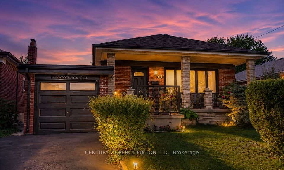 11 Bucannan Road, Toronto, ON M1R 3V2