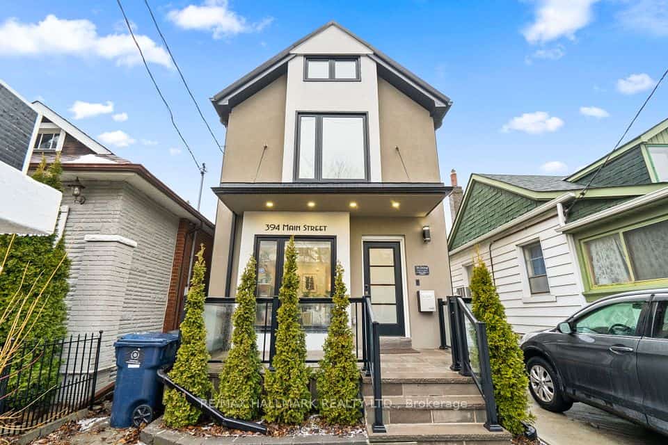 394 Main Street, Toronto, ON M4C 4X8