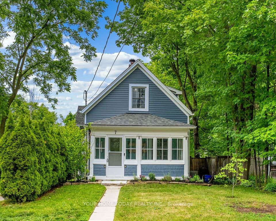 7 Albert Street, Halton Hills, ON L7G 2A8