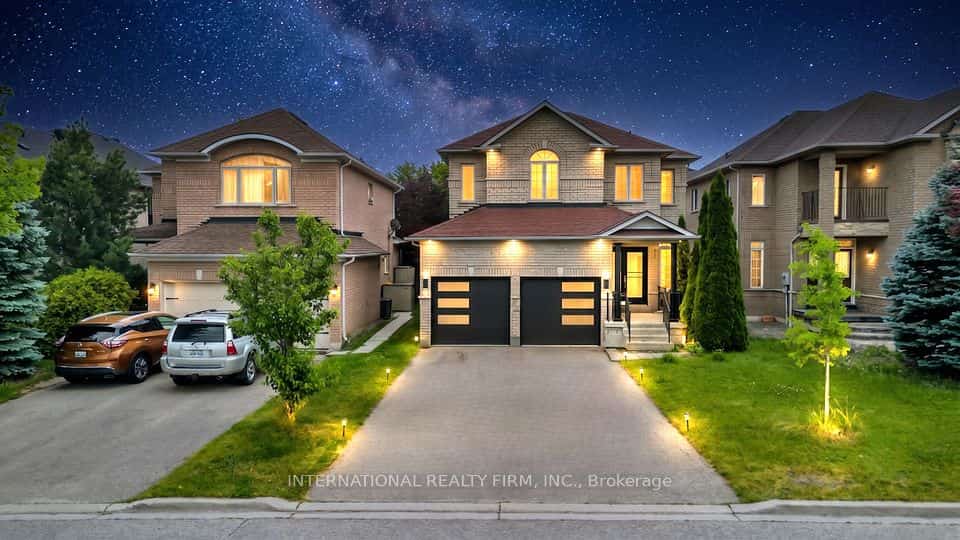 45 Naughton Drive, Richmond Hill, ON L4C 0R2