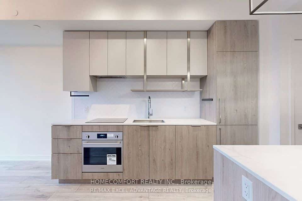 15 Holmes Avenue #2205, Toronto, ON M2N 0L4