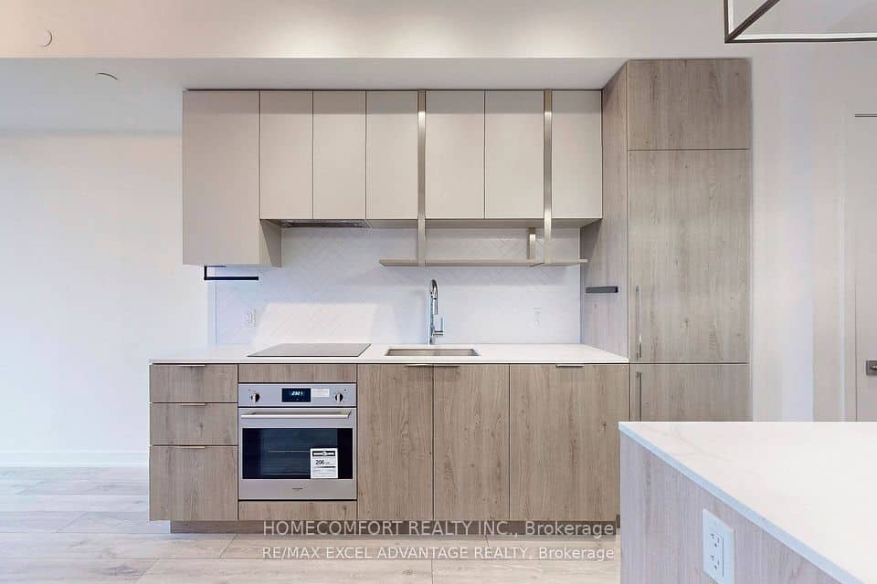 15 Holmes Avenue, Toronto