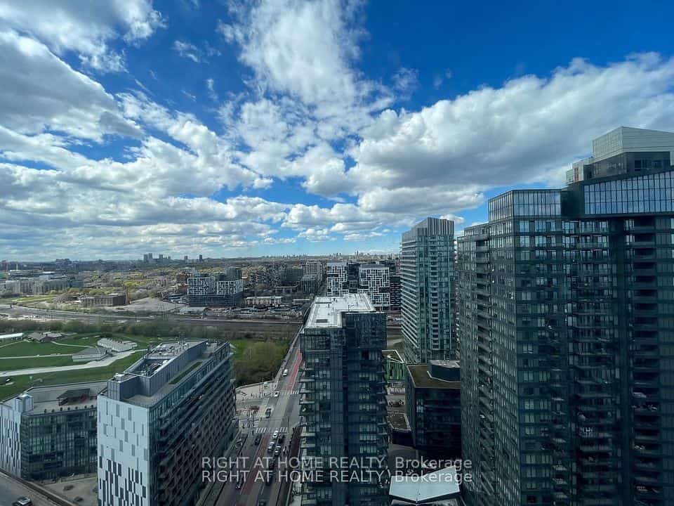19 Bathurst Street #3205, Toronto, ON M5V 0N2