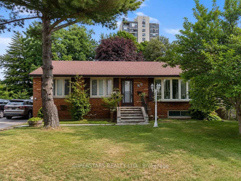23 Dunelm Street, Toronto, ON M1J 3G2