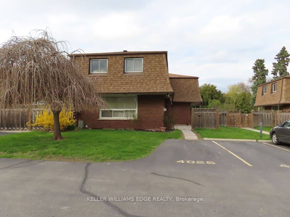 4026 Longmoor Drive, Burlington
