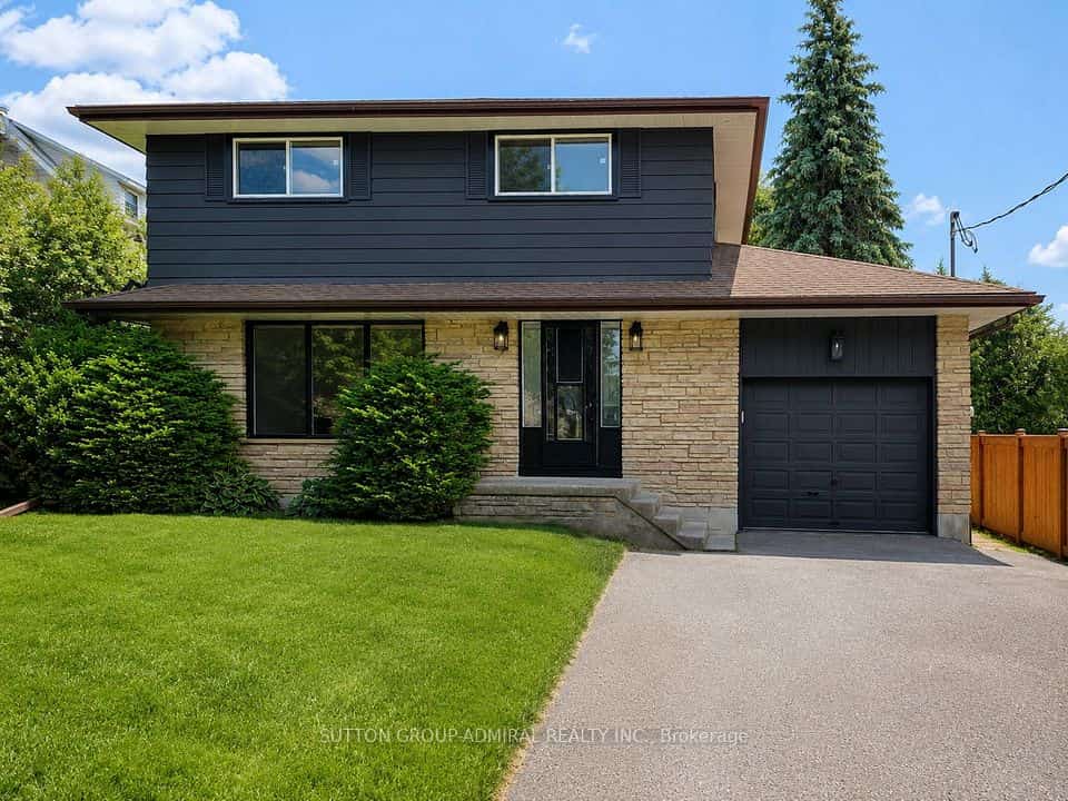 865 Regent Drive, Oshawa, ON L1G 1J2