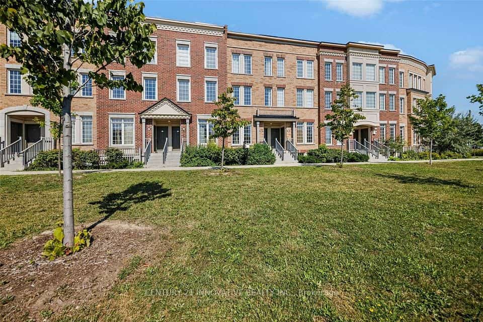19 Island Road #35, Toronto, ON M1C 0E4