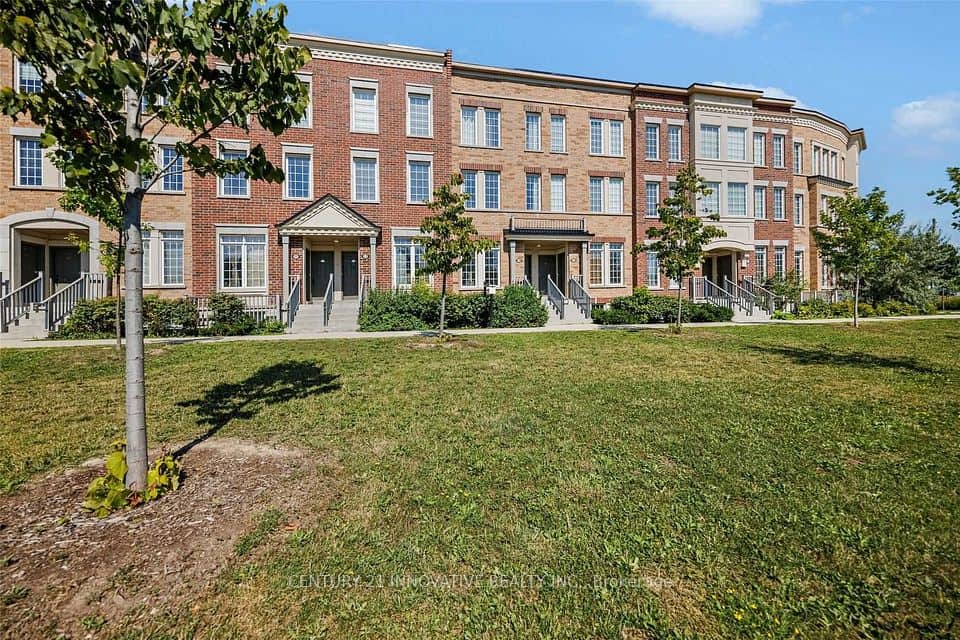 19 Island Road, Toronto