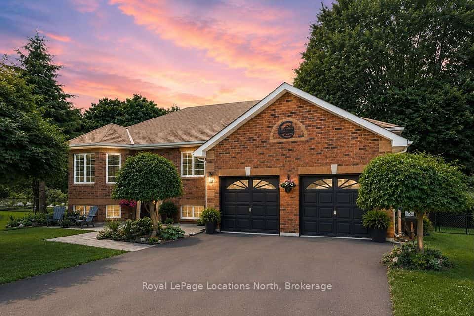 7 Coles Court, Wasaga Beach, ON L9Z 1H5