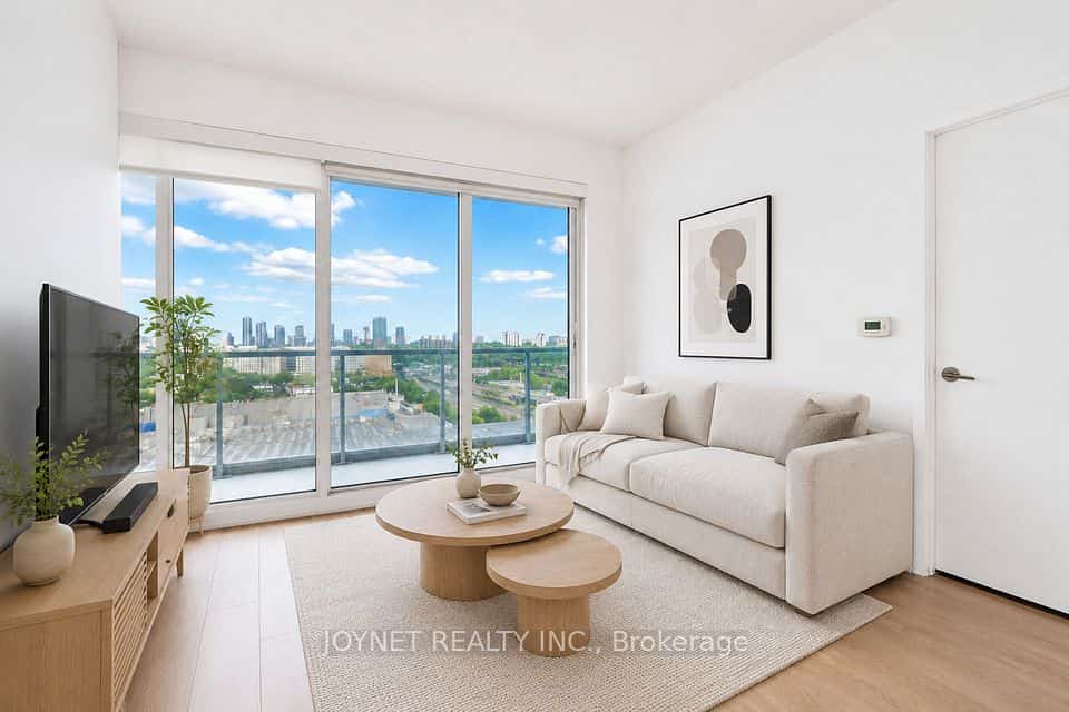 117 Mcmahon Drive #701, Toronto, ON M2K 0E4
