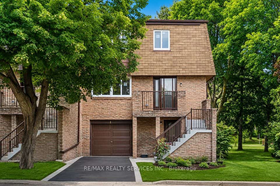 7030 Copenhagen Road #1, Mississauga, ON L5N 2P3