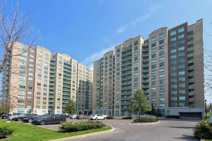 23 Oneida Crescent #PH12, Richmond Hill, ON L4B 0A2