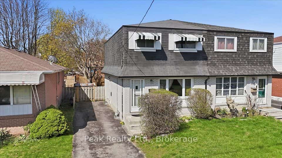 644 Perry Crescent, Oshawa, ON L1J 2E3