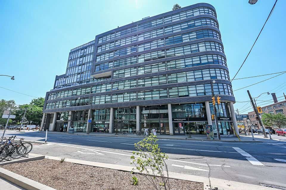 1201 Dundas Street E #902, Toronto, ON M4M 1S2