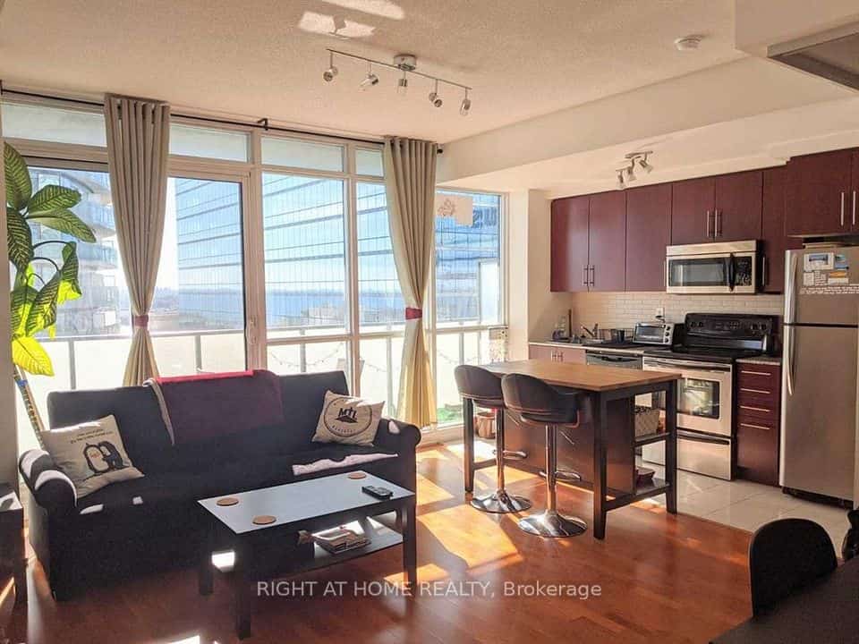 55 Bremner Boulevard #3411, Toronto, ON M5J 0A6