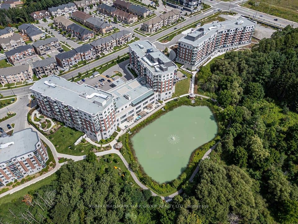 460 William Graham Drive, Aurora, Aurora
