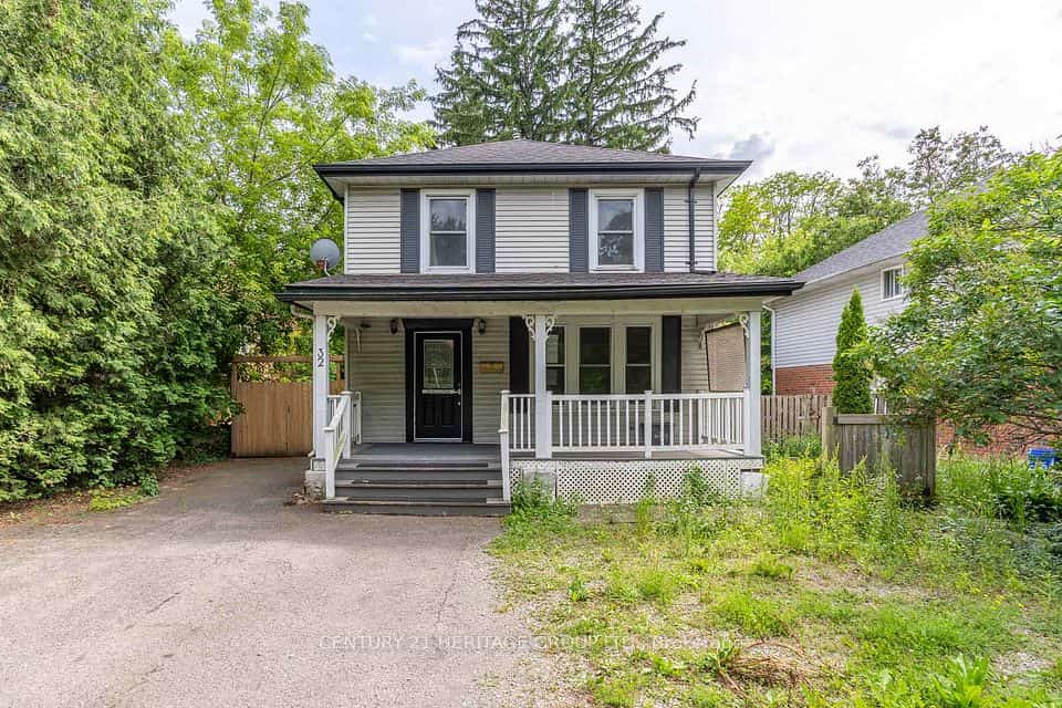 32 Rousseaux Street, Hamilton, ON L9G 2W5