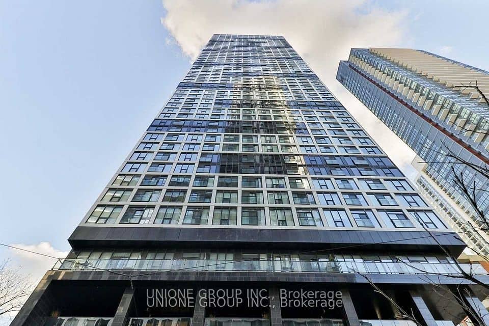 181 Dundas Street E, Toronto