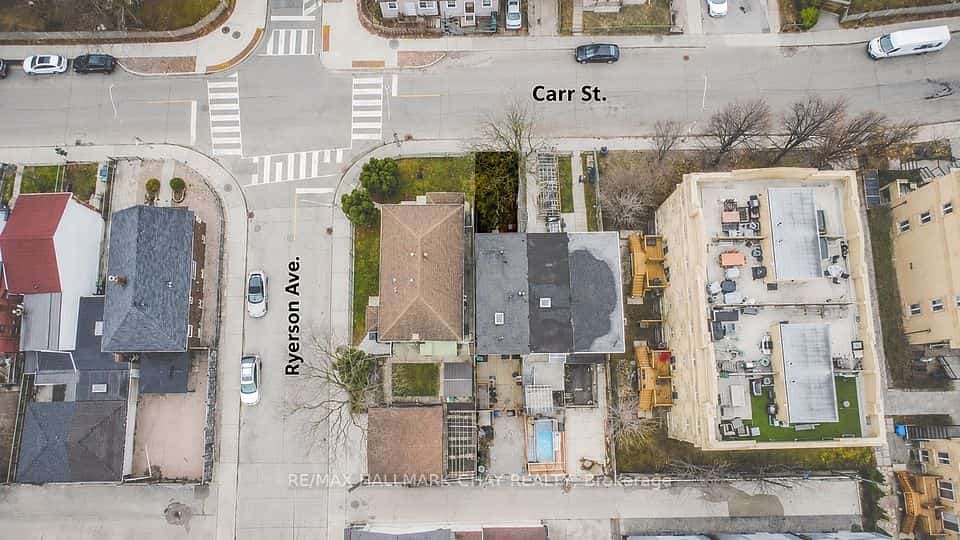 48 Carr Street, Toronto, ON M5T 1B7