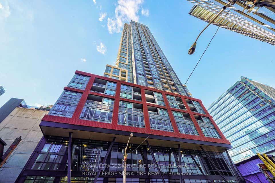 108 Peter Street #1622, Toronto, ON M5V 2G3
