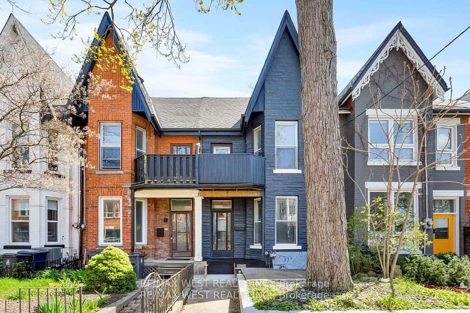 39 Noble Street, Toronto, ON M6K 2C7