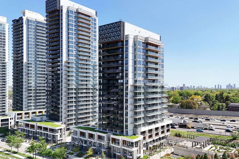 25 McMahon Drive #503, Toronto, ON M2K 0J1