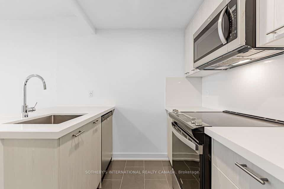 191 Sherbourne Street #1718, Toronto, ON M5A 3X1