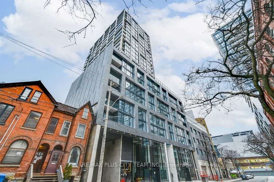 55 Ontario Street #906, Toronto, ON M5A 0T8