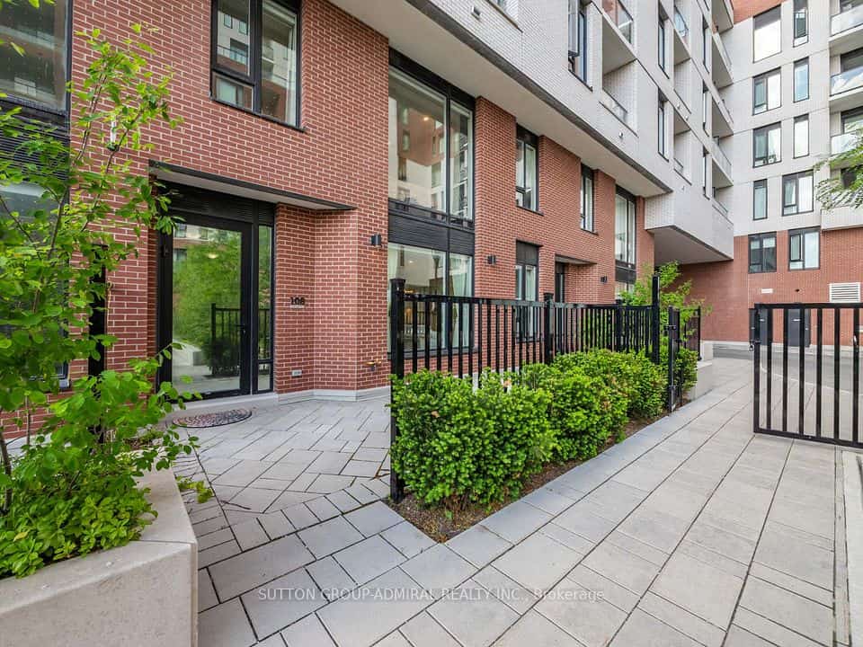 15 Maryport Avenue #108, Toronto, ON M3M 0E2