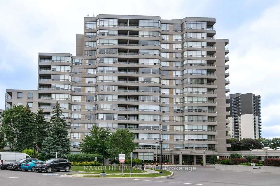 11 Townsgate Drive #814, Vaughan, ON L4J 8G4