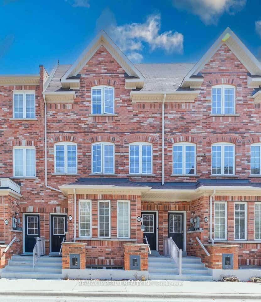 37 Carnahan Terrace, Toronto, ON M4E 0B2