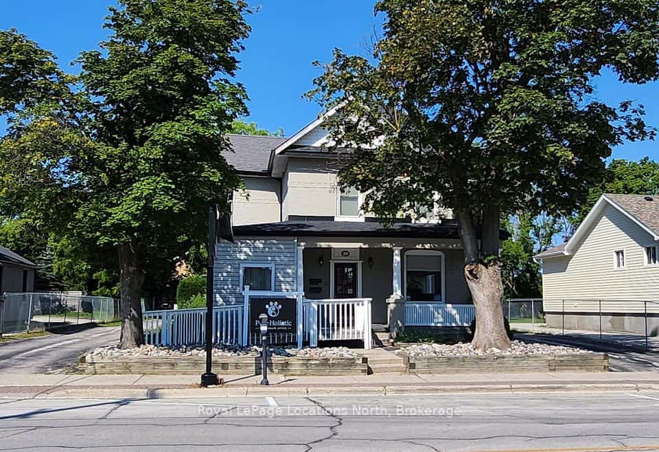30 Pine Street #2, Collingwood, ON L9Y 2N7